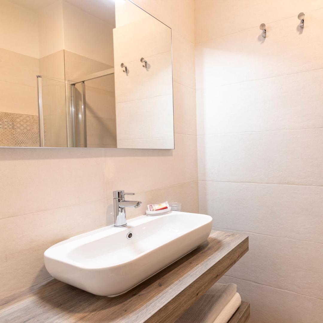 לידו די ג'סולו Hotel Paolina מראה חיצוני תמונה